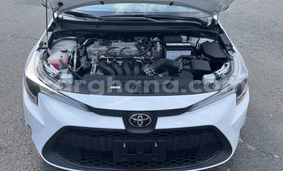 Sayi Na hannu Toyota Corolla White Mota in Accra a Greater Accra Sayi Na hannu Toyota Corolla White Mota in Accra a Greater Accra