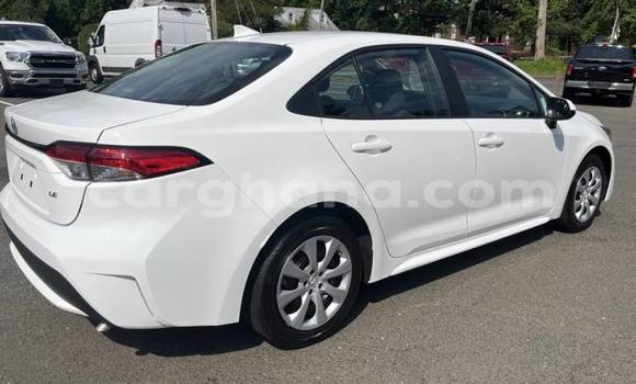 Sayi Na hannu Toyota Corolla White Mota in Accra a Greater Accra Sayi Na hannu Toyota Corolla White Mota in Accra a Greater Accra