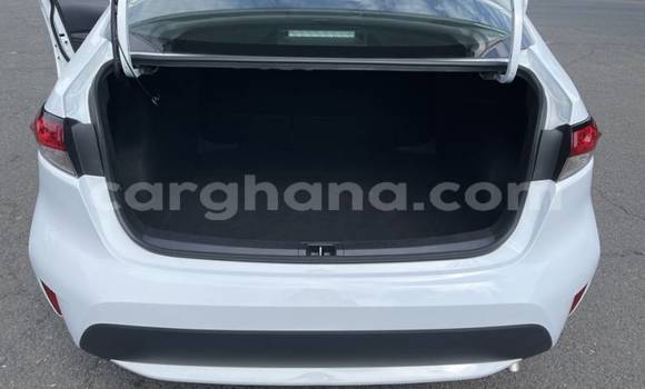 Sayi Na hannu Toyota Corolla White Mota in Accra a Greater Accra Sayi Na hannu Toyota Corolla White Mota in Accra a Greater Accra