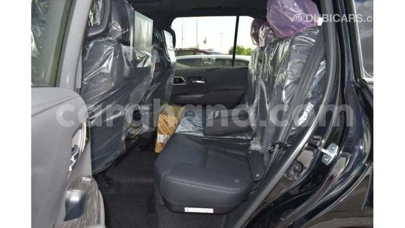 Big with watermark toyota land cruiser ashanti import dubai 52005