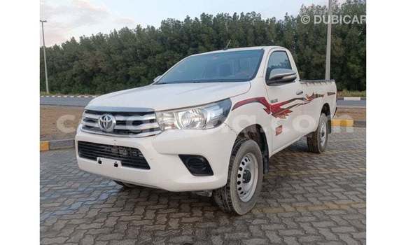 Ra Imported Toyota Hilux funfun Ọkọ̀ in Import - Dubai ni Ashanti Ra Imported Toyota Hilux funfun Ọkọ̀ in Import - Dubai ni Ashanti