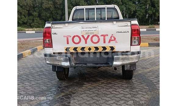 Ra Imported Toyota Hilux funfun Ọkọ̀ in Import - Dubai ni Ashanti Ra Imported Toyota Hilux funfun Ọkọ̀ in Import - Dubai ni Ashanti