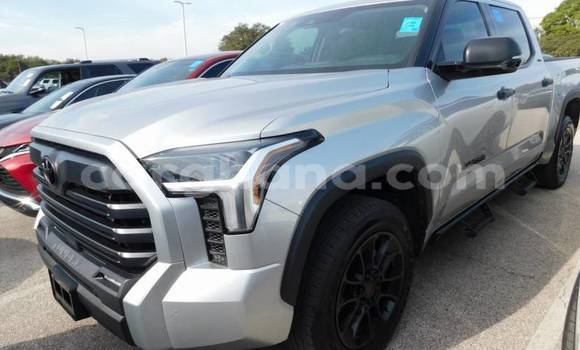 Ra Àlòkù Toyota Tundra Silver Ọkọ̀ in Accra ni Greater Accra
