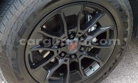 Sayi Na hannu Toyota Tundra Azurfa Mota in Accra a Greater Accra Sayi Na hannu Toyota Tundra Azurfa Mota in Accra a Greater Accra