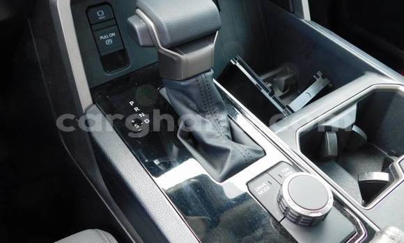 Sayi Na hannu Toyota Tundra Azurfa Mota in Accra a Greater Accra Sayi Na hannu Toyota Tundra Azurfa Mota in Accra a Greater Accra