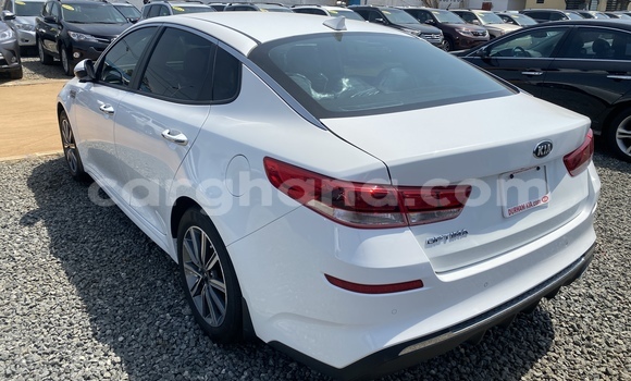 Buy Used Kia Optima White Car in Accra in Greater Accra Buy Used Kia Optima White Car in Accra in Greater Accra