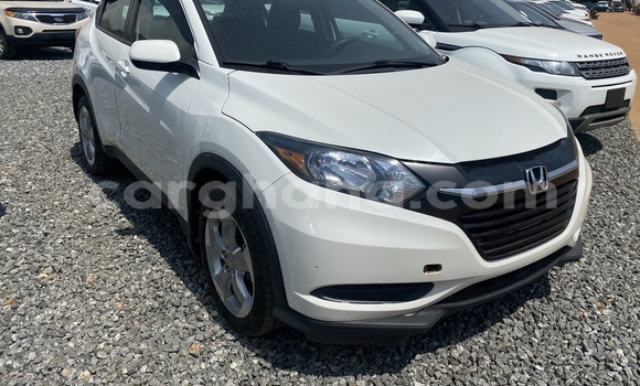 Sayi Na hannu Honda HR–V White Mota in Accra a Greater Accra Sayi Na hannu Honda HR–V White Mota in Accra a Greater Accra