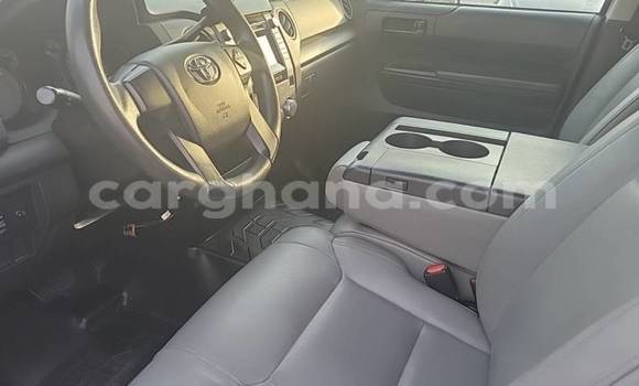 Sayi Na hannu Toyota Tundra White Mota in Accra a Greater Accra Sayi Na hannu Toyota Tundra White Mota in Accra a Greater Accra