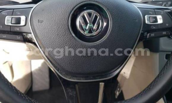 Ra Àlòkù Volkswagen Golf funfun Ọkọ̀ in Accra ni Greater Accra Ra Àlòkù Volkswagen Golf funfun Ọkọ̀ in Accra ni Greater Accra