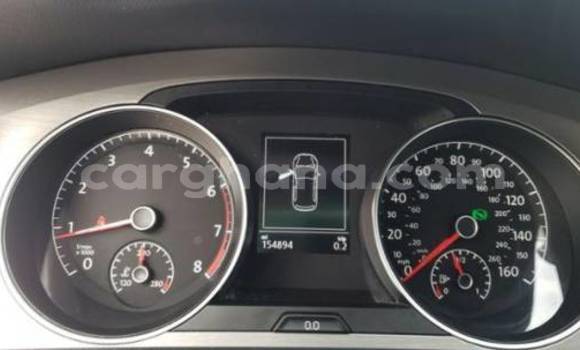Ra Àlòkù Volkswagen Golf funfun Ọkọ̀ in Accra ni Greater Accra Ra Àlòkù Volkswagen Golf funfun Ọkọ̀ in Accra ni Greater Accra