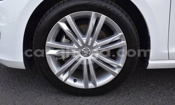 Buy Used Volkswagen Golf White Car in Accra in Greater Accra Buy Used Volkswagen Golf White Car in Accra in Greater Accra