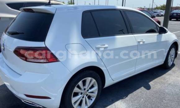 Sayi Na hannu Volkswagen Golf White Mota in Accra a Greater Accra Sayi Na hannu Volkswagen Golf White Mota in Accra a Greater Accra