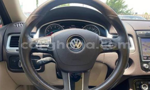 Sayi Na hannu Volkswagen Touareg White Mota in Accra a Greater Accra Sayi Na hannu Volkswagen Touareg White Mota in Accra a Greater Accra