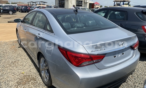 Buy Used Hyundai Sonata Silver Car in Accra in Greater Accra Buy Used Hyundai Sonata Silver Car in Accra in Greater Accra
