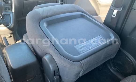 Sayi Na hannu Pontiac Vibe Azurfa Mota in Accra a Greater Accra Sayi Na hannu Pontiac Vibe Azurfa Mota in Accra a Greater Accra