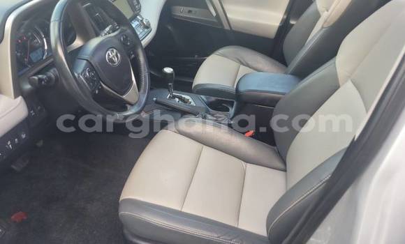Sayi Na hannu Toyota RAV4 Azurfa Mota in Accra a Greater Accra Sayi Na hannu Toyota RAV4 Azurfa Mota in Accra a Greater Accra