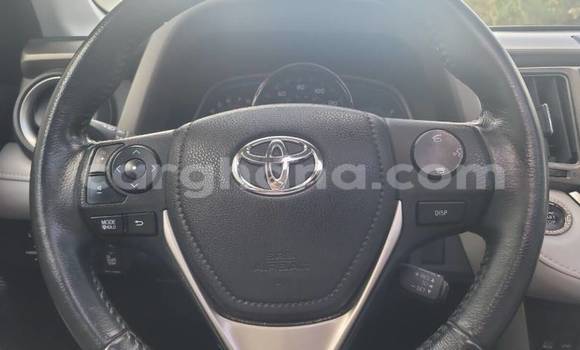 Sayi Na hannu Toyota RAV4 Azurfa Mota in Accra a Greater Accra Sayi Na hannu Toyota RAV4 Azurfa Mota in Accra a Greater Accra