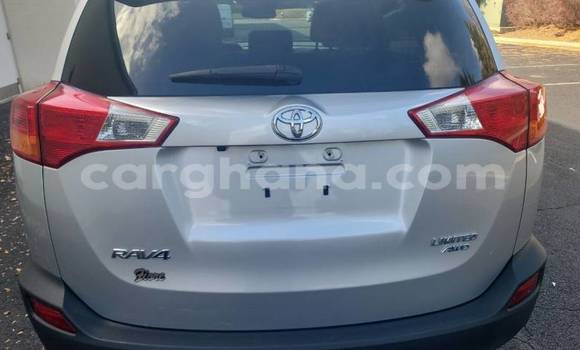 Sayi Na hannu Toyota RAV4 Azurfa Mota in Accra a Greater Accra Sayi Na hannu Toyota RAV4 Azurfa Mota in Accra a Greater Accra