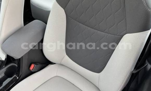 Sayi Na hannu Toyota Camry White Mota in Accra a Greater Accra Sayi Na hannu Toyota Camry White Mota in Accra a Greater Accra