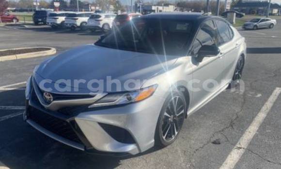 Sayi Na hannu Toyota Camry Azurfa Mota in Accra a Greater Accra