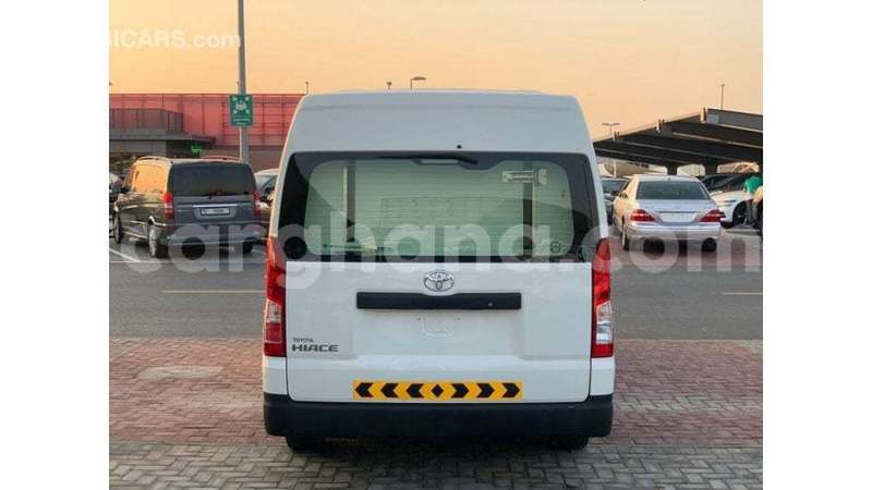 Big with watermark toyota hiace ashanti import dubai 52091