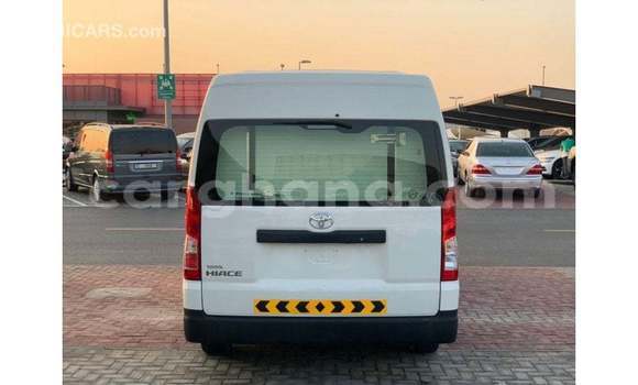 Ra Imported Toyota Hiace funfun Ọkọ̀ in Import - Dubai ni Ashanti Ra Imported Toyota Hiace funfun Ọkọ̀ in Import - Dubai ni Ashanti