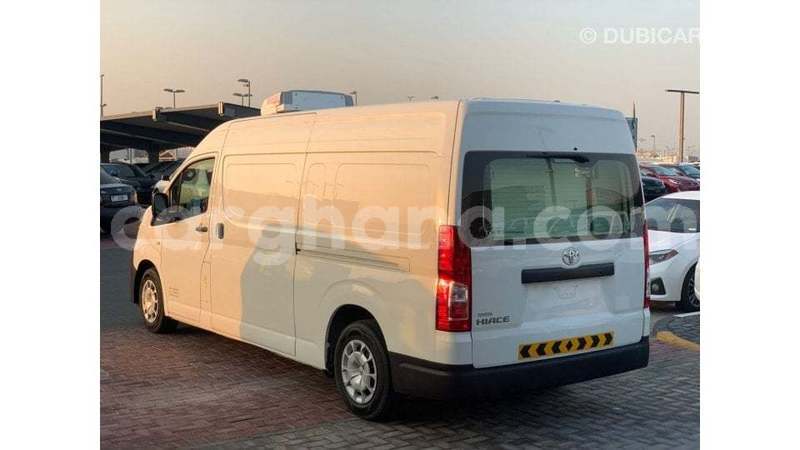 Big with watermark toyota hiace ashanti import dubai 52091