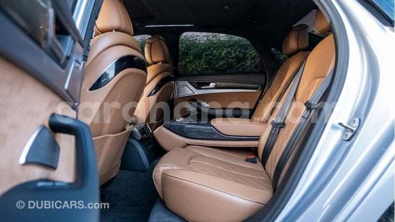 Big with watermark audi s8 ashanti import dubai 52092