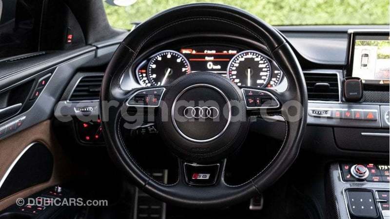 Big with watermark audi s8 ashanti import dubai 52092