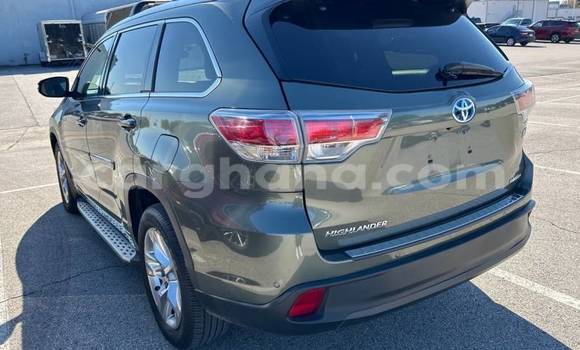 Buy Used Toyota Highlander Green Car in Accra in Greater Accra Buy Used Toyota Highlander Green Car in Accra in Greater Accra