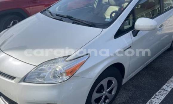 Buy Used Toyota Prius White Car in Accra in Greater Accra