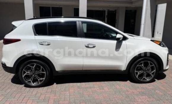Sayi Na hannu Kia Sportage White Mota in Accra a Greater Accra Sayi Na hannu Kia Sportage White Mota in Accra a Greater Accra