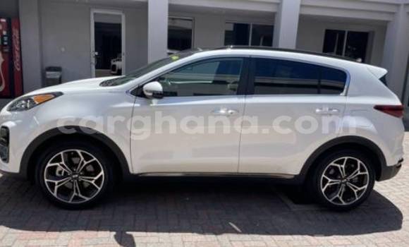 Sayi Na hannu Kia Sportage White Mota in Accra a Greater Accra Sayi Na hannu Kia Sportage White Mota in Accra a Greater Accra