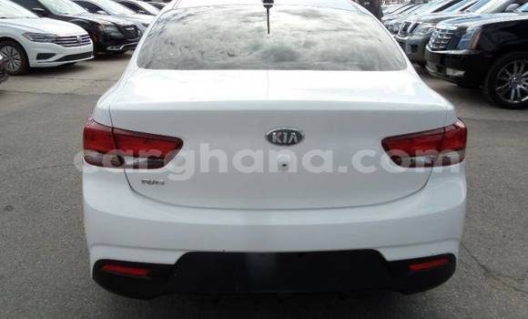 Sayi Na hannu Kia Rio White Mota in Accra a Greater Accra Sayi Na hannu Kia Rio White Mota in Accra a Greater Accra