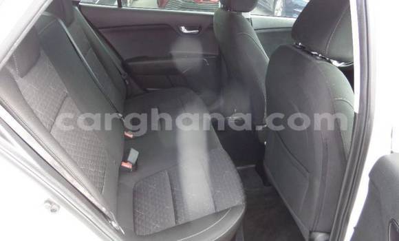 Sayi Na hannu Kia Rio White Mota in Accra a Greater Accra Sayi Na hannu Kia Rio White Mota in Accra a Greater Accra