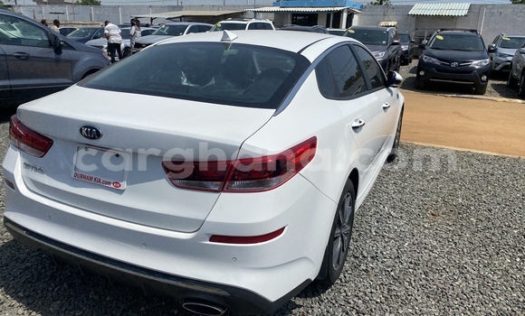 Sayi Na hannu Kia Optima White Mota in Accra a Greater Accra Sayi Na hannu Kia Optima White Mota in Accra a Greater Accra