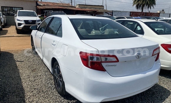 Buy Used Toyota Camry White Car in Accra in Greater Accra