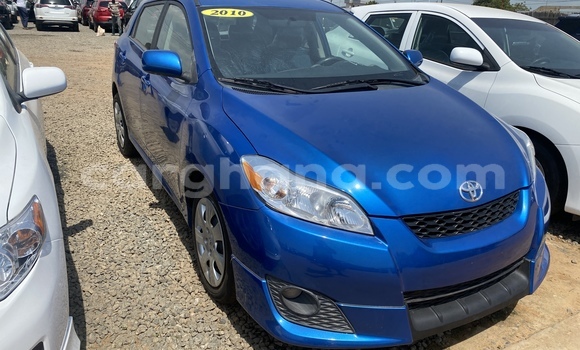 Ra Àlòkù Toyota Matrix Blue Ọkọ̀ in Accra ni Greater Accra