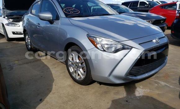 Sayi Na hannu Toyota Yaris Blue Mota in Accra a Greater Accra