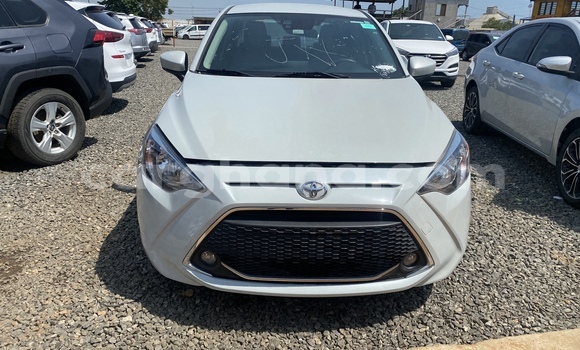 Buy Used Toyota Yaris White Car in Accra in Greater Accra Buy Used Toyota Yaris White Car in Accra in Greater Accra