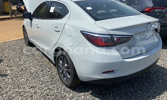 Buy Used Toyota Yaris White Car in Accra in Greater Accra Buy Used Toyota Yaris White Car in Accra in Greater Accra