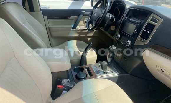 Sayi Na hannu Mitsubishi Pajero White Mota in Accra a Greater Accra Sayi Na hannu Mitsubishi Pajero White Mota in Accra a Greater Accra