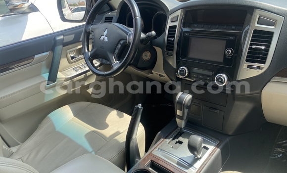 Sayi Na hannu Mitsubishi Pajero White Mota in Accra a Greater Accra Sayi Na hannu Mitsubishi Pajero White Mota in Accra a Greater Accra
