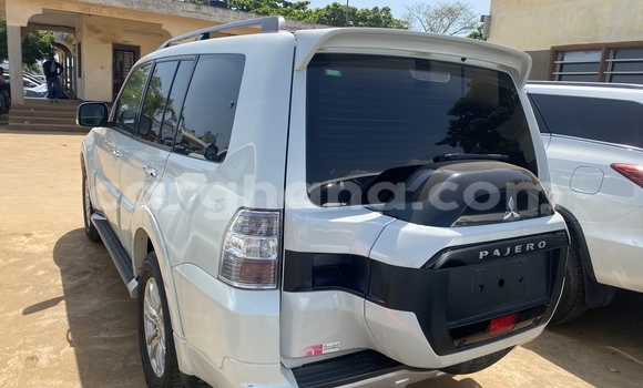 Sayi Na hannu Mitsubishi Pajero White Mota in Accra a Greater Accra Sayi Na hannu Mitsubishi Pajero White Mota in Accra a Greater Accra