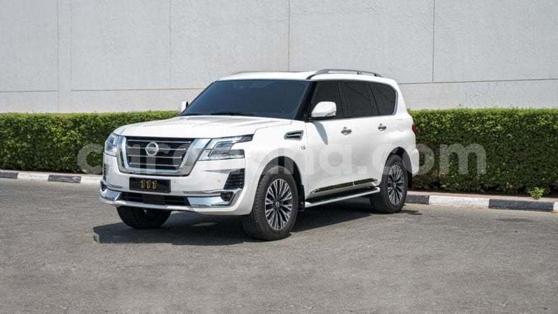 Big with watermark nissan patrol ashanti import dubai 52134