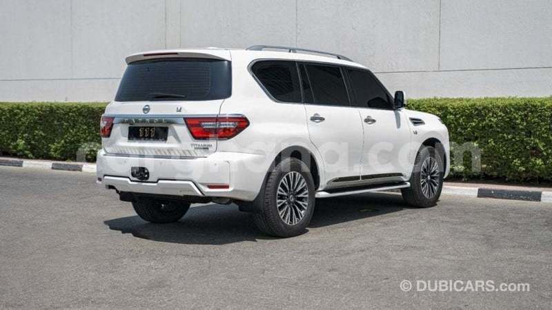 Big with watermark nissan patrol ashanti import dubai 52134