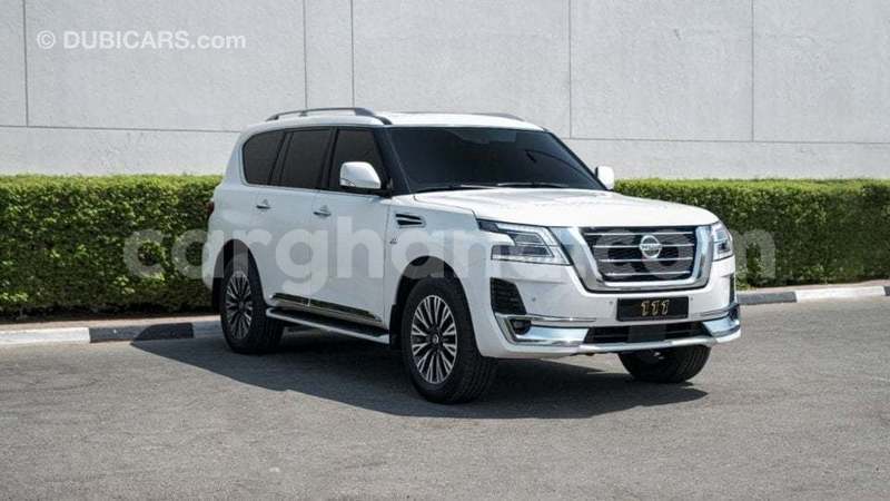 Big with watermark nissan patrol ashanti import dubai 52134