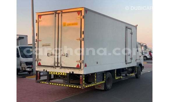 Ra Imported Mitsubishi i funfun Ọkọ̀ in Import - Dubai ni Ashanti Ra Imported Mitsubishi i funfun Ọkọ̀ in Import - Dubai ni Ashanti