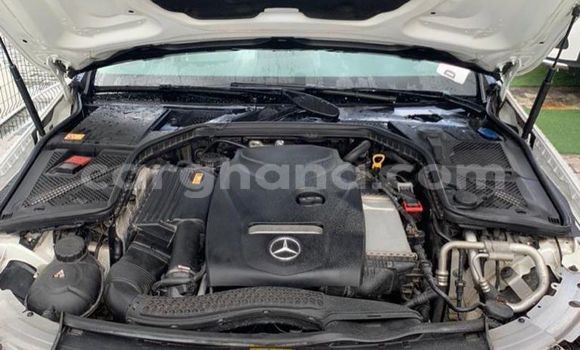 Buy Used Mercedes-Benz C-Classe White Car in Sekondi–Takoradi Metropolitan in Western Buy Used Mercedes-Benz C-Classe White Car in Sekondi–Takoradi Metropolitan in Western
