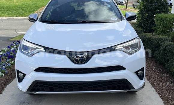 Buy Used Toyota RAV4 White Car in Accra in Greater Accra